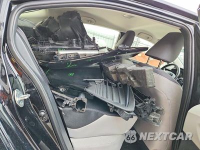 Zdjęcie 10 z 12 samochodu: 2024 TOYOTA COROLLA HYBRID LE VIN:JTDBCMFE3R3045116 - miniatura