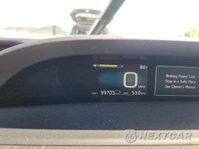 Zdjęcie 9 z 13 samochodu: 2017 TOYOTA PRIUS TWO VIN:JTDKBRFU3H3055845 - miniatura