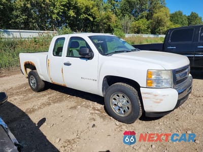 Czwarte zdjęcie samochodu z boku: 2009 CHEVROLET SILVERADO C1500 VIN:1GCEC19X09Z166241 - miniatura