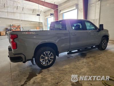 Trzecie zdjęcie samochodu z tyłu: 2024 CHEVROLET SILVERADO K1500 RST VIN:3GCUDEE8XRG425431 - miniatura