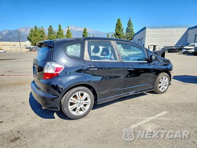 Trzecie zdjęcie samochodu z tyłu: 2012 HONDA FIT SPORT VIN:JHMGE8H59CC040402 - miniatura
