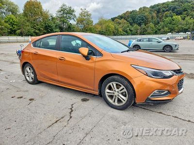 Czwarte zdjęcie samochodu z boku: 2017 CHEVROLET CRUZE LT VIN:3G1BD6SM2HS575634 - miniatura