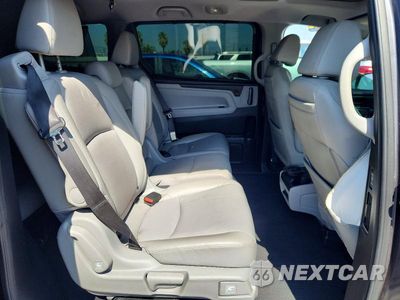 Zdjęcie 11 z 13 samochodu: 2018 HONDA ODYSSEY TOURING VIN:5FNRL6H82JB038361 - miniatura