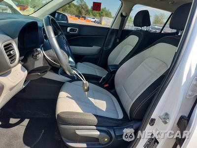 Zdjęcie 7 z 14 samochodu: 2021 HYUNDAI VENUE SEL VIN:KMHRC8A39MU072248 - miniatura