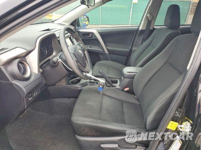 Zdjęcie 7 z 13 samochodu: 2018 TOYOTA RAV4 LE VIN:2T3BFREV2JW715519 - miniatura