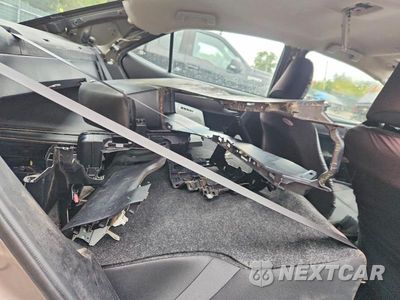 Zdjęcie 10 z 12 samochodu: 2018 TOYOTA COROLLA LE VIN:2T1BURHE7JC108365 - miniatura