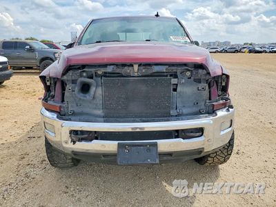 Piąte zdjęcie samochodu w środku: 2018 RAM 2500 LARAMIE VIN:3C6UR5FL0JG394447 - miniatura