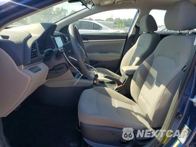 Zdjęcie 7 z 13 samochodu: 2019 HYUNDAI ELANTRA SEL VIN:5NPD84LF3KH462687 - miniatura
