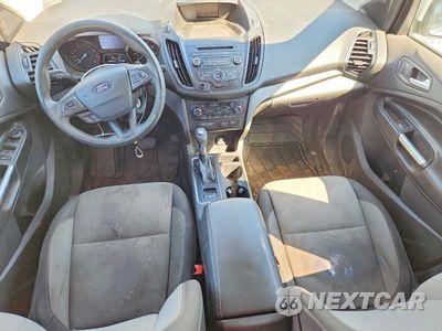 Zdjęcie 8 z 14 samochodu: 2017 FORD ESCAPE SE VIN:1FMCU9G98HUC81510 - miniatura