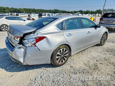 Trzecie zdjęcie samochodu z tyłu: 2017 NISSAN ALTIMA 2.5 SV VIN:1N4AL3AP7HC184569 - miniatura