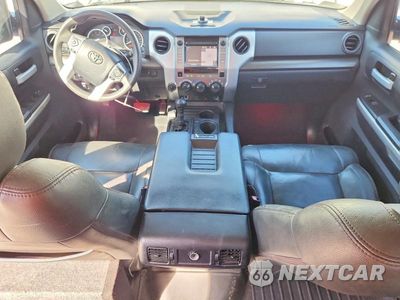 Zdjęcie 8 z 12 samochodu: 2015 TOYOTA TUNDRA SR5 VIN:5TFDW5F19FX467902 - miniatura