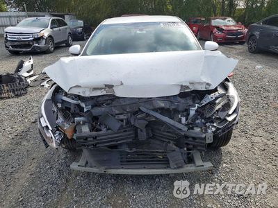 Piąte zdjęcie samochodu w środku: 2021 NISSAN SENTRA S VIN:3N1AB8BV6MY329001 - miniatura