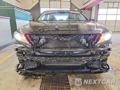 Piąte zdjęcie samochodu w środku: 2018 TOYOTA CAMRY LE VIN:4T1B11HK6JU031227 - miniatura