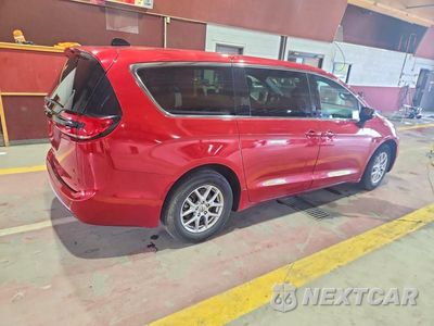 Trzecie zdjęcie samochodu z tyłu: 2025 CHRYSLER PACIFICA SELECT VIN:2C4RC1BG9SR520849 - miniatura