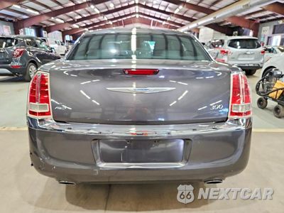 Zdjęcie 6 z 12 samochodu: 2014 CHRYSLER 300C VIN:2C3CCAKG2EH120541 - miniatura