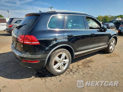 Trzecie zdjęcie samochodu z tyłu: 2013 VOLKSWAGEN TOUAREG V6 VIN:WVGEF9BP2DD001941 - miniatura
