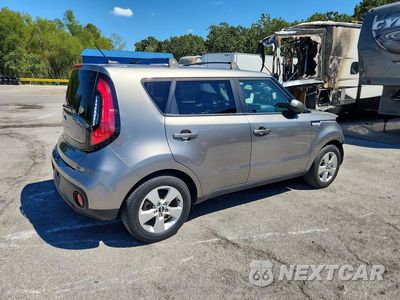 Trzecie zdjęcie samochodu z tyłu: 2017 KIA SOUL BASE VIN:KNDJN2A29H7424443 - miniatura
