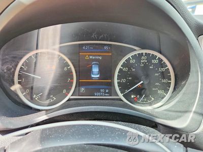 Zdjęcie 9 z 13 samochodu: 2019 NISSAN SENTRA SR VIN:3N1AB7APXKY319405 - miniatura