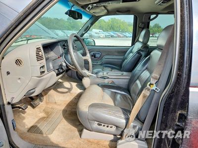 Zdjęcie 7 z 12 samochodu: 1999 CHEVROLET TAHOE C1500 VIN:1GNEC13RXXR153883 - miniatura