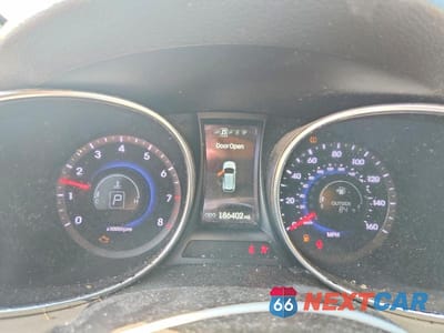 Zdjęcie 9 z 13 samochodu: 2014 HYUNDAI SANTA FE SPORT 2.0T VIN:5XYZWDLA4EG212225 - miniatura