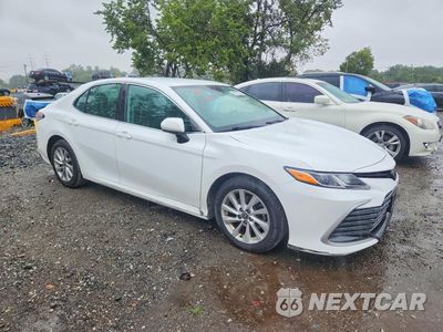 Czwarte zdjęcie samochodu z boku: 2023 TOYOTA CAMRY LE VIN:4T1C11AK0PU748021 - miniatura