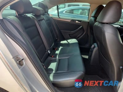 Zdjęcie 10 z 12 samochodu: 2013 VOLKSWAGEN JETTA TDI VIN:3VWLL7AJ2DM306265 - miniatura