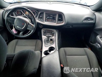 Zdjęcie 8 z 12 samochodu: 2019 DODGE CHALLENGER SXT VIN:2C3CDZAG2KH623205 - miniatura