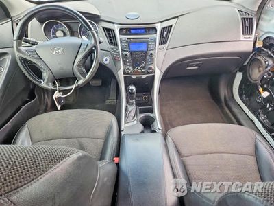 Zdjęcie 8 z 13 samochodu: 2012 HYUNDAI SONATA SE VIN:5NPEC4AC4CH390203 - miniatura