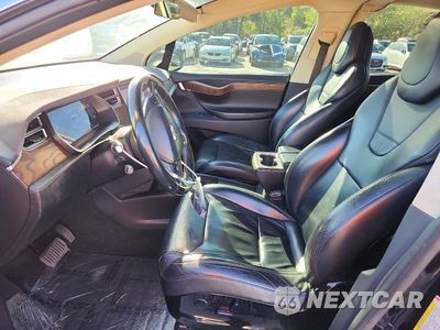 Zdjęcie 7 z 14 samochodu: 2017 TESLA MODEL X VIN:5YJXCBE28HF043011 - miniatura