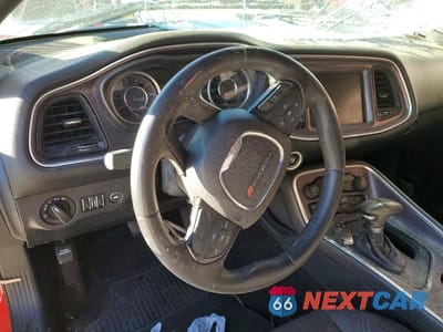 Zdjęcie 8 z 13 samochodu: 2015 DODGE CHALLENGER SXT VIN:2C3CDZAG7FH764292 - miniatura