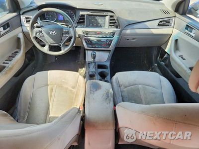 Zdjęcie 8 z 12 samochodu: 2016 HYUNDAI SONATA SE VIN:5NPE24AF9GH351657 - miniatura