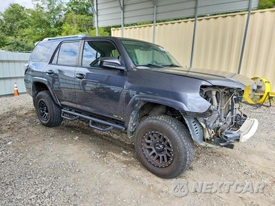 Czwarte zdjęcie samochodu z boku: 2016 TOYOTA 4RUNNER SR5 VIN:JTEBU5JR3G5397624 - miniatura