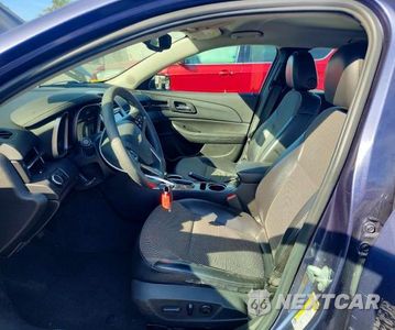 Zdjęcie 7 z 12 samochodu: 2014 CHEVROLET MALIBU 1LT VIN:1G11C5SL7EF292405 - miniatura