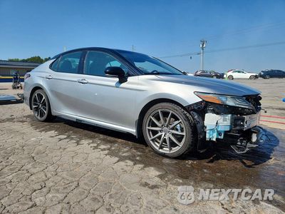 Czwarte zdjęcie samochodu z boku: 2019 TOYOTA CAMRY XSE VIN:4T1B61HK6KU238669 - miniatura