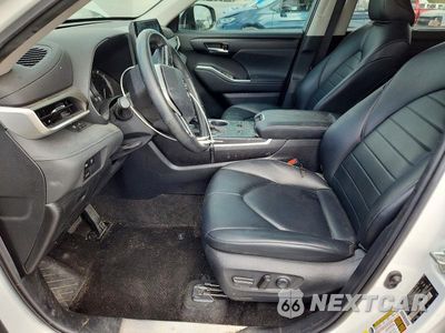 Zdjęcie 7 z 13 samochodu: 2023 TOYOTA HIGHLANDER XLE VIN:5TDKDRAH4PS520621 - miniatura