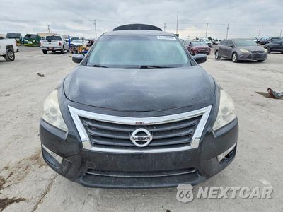 Piąte zdjęcie samochodu w środku: 2015 NISSAN ALTIMA 2.5 S VIN:1N4AL3AP0FC447272 - miniatura