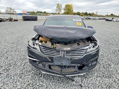Piąte zdjęcie samochodu w środku: 2016 LINCOLN MKC SELECT VIN:5LMCJ2D95GUJ04378 - miniatura