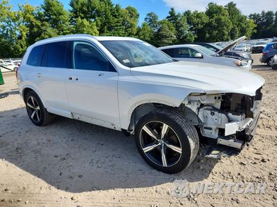 Czwarte zdjęcie samochodu z boku: 2017 VOLVO XC90 T6 VIN:YV4A22PMXH1184045 - miniatura