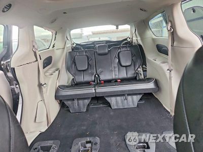 Zdjęcie 10 z 13 samochodu: 2023 CHRYSLER PACIFICA HYBRID LIMITED VIN:2C4RC1S7XPR542110 - miniatura