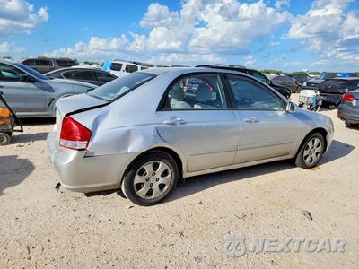 Trzecie zdjęcie samochodu z tyłu: 2009 KIA SPECTRA LX VIN:KNAFE221595648072 - miniatura