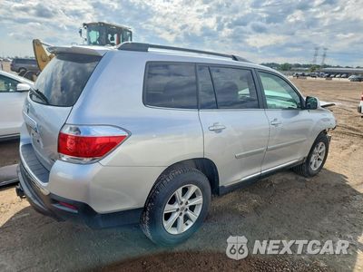 Trzecie zdjęcie samochodu z tyłu: 2012 TOYOTA HIGHLANDER SE VIN:5TDBK3EH0CS110888 - miniatura