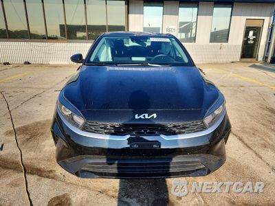 Piąte zdjęcie samochodu w środku: 2024 KIA FORTE LXS VIN:3KPF24AD6RE812226 - miniatura