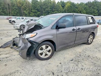 2015 TOYOTA SIENNA L 7-PASSENGER 5TDZK3DC0FS627293 - główne zdjęcie licytacji z USA - miniatura