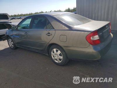Drugie zdjęcie samochodu z przodu: 2002 TOYOTA CAMRY LE VIN:JTDBE32K820102661 - miniatura