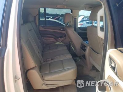 Zdjęcie 11 z 13 samochodu: 2020 CHEVROLET SUBURBAN C1500 LT VIN:1GNSCHKC6LR301207 - miniatura