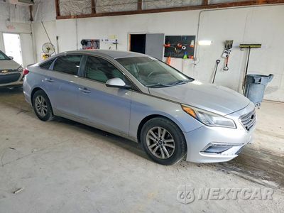 Czwarte zdjęcie samochodu z boku: 2015 HYUNDAI SONATA SE VIN:5NPE24AF5FH231370 - miniatura