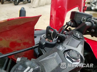 Zdjęcie 8 z 9 samochodu: 2025 HONDA CBR500 RA VIN:MLHPC7051S5101920 - miniatura