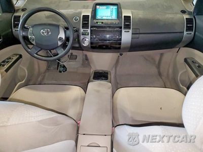 Zdjęcie 8 z 12 samochodu: 2005 TOYOTA PRIUS BASE VIN:JTDKB20U653091394 - miniatura