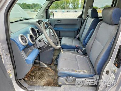 Zdjęcie 7 z 14 samochodu: 2004 HONDA ELEMENT EX VIN:5J6YH286X4L021081 - miniatura