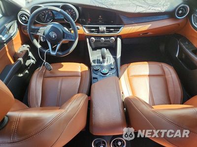 Zdjęcie 8 z 12 samochodu: 2018 ALFA ROMEO GIULIA VIN:ZARFAEBN6J7594606 - miniatura